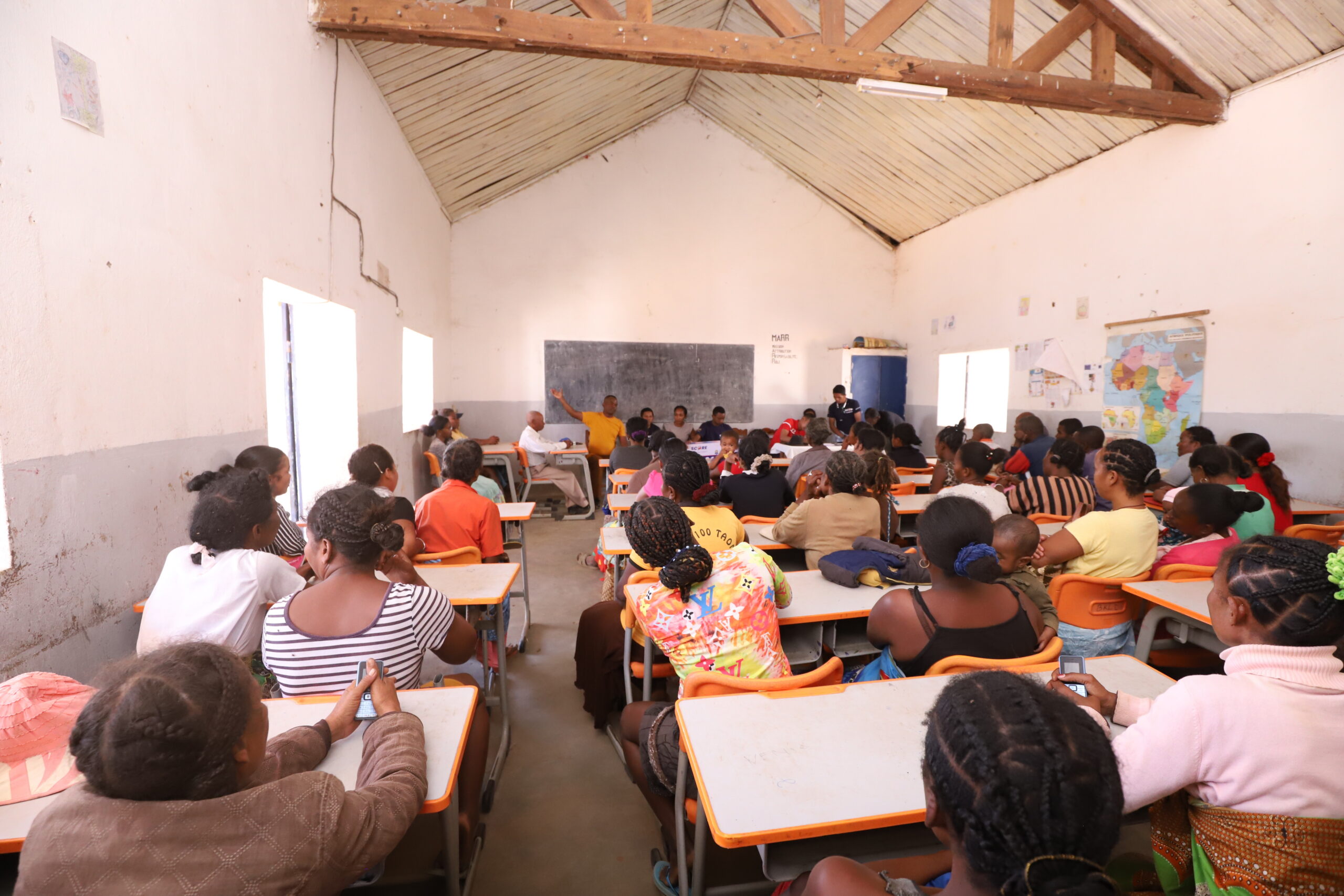 FEFFI EN PROGRÈS: Renforcement de la transparence et de la redevabilité dans la région Androy